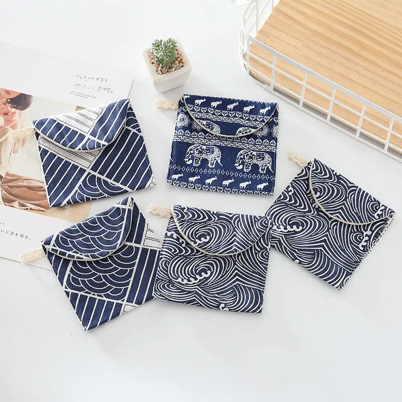 

Minimalist Sanitary Pad Pouch Portable Cotton Linen Fabric Menstrual Bag for On-the-go Hygiene Storage