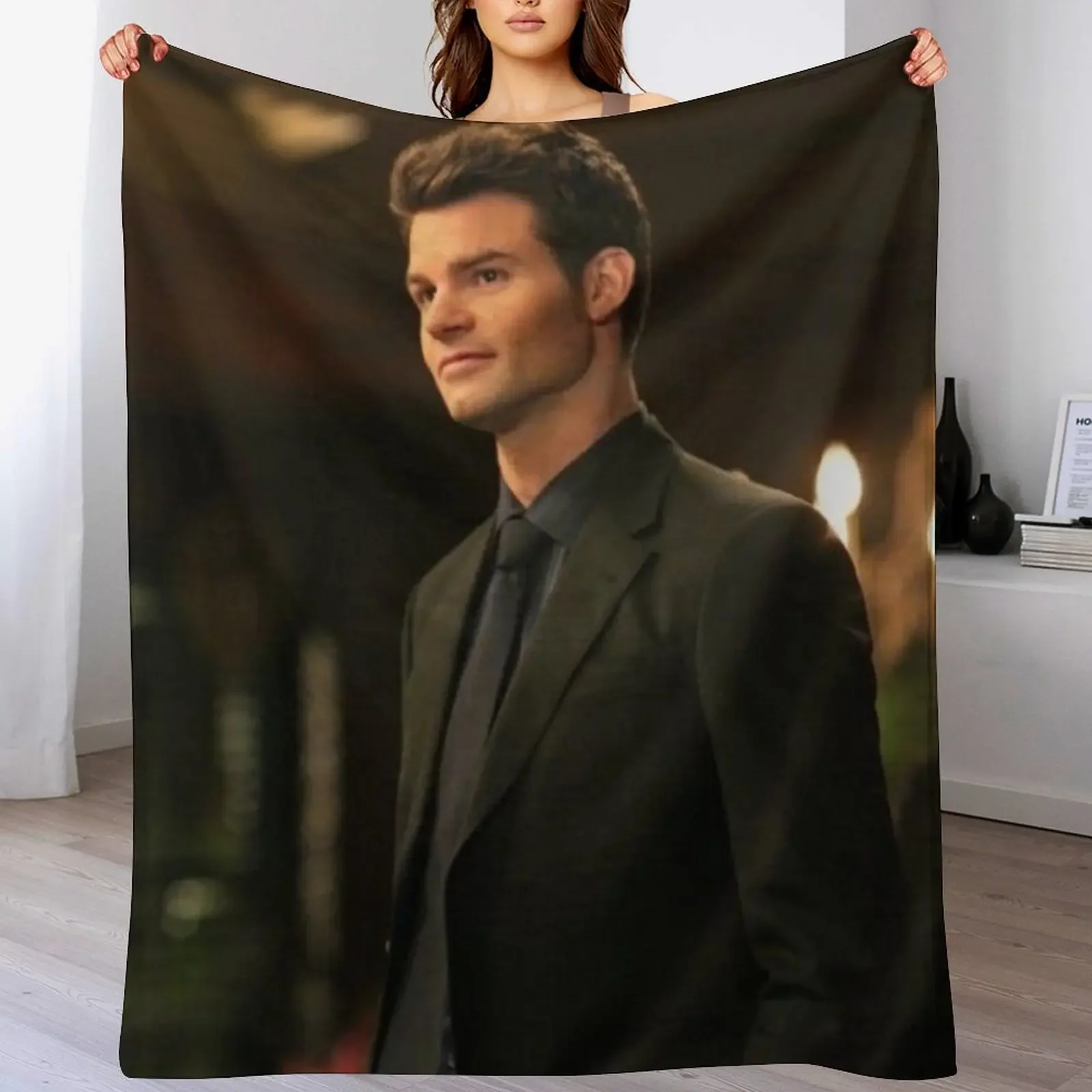 

Elijah Mikaelson Throw Blanket Designers Personalized Gift Soft Plush Plaid Stuffeds Blankets