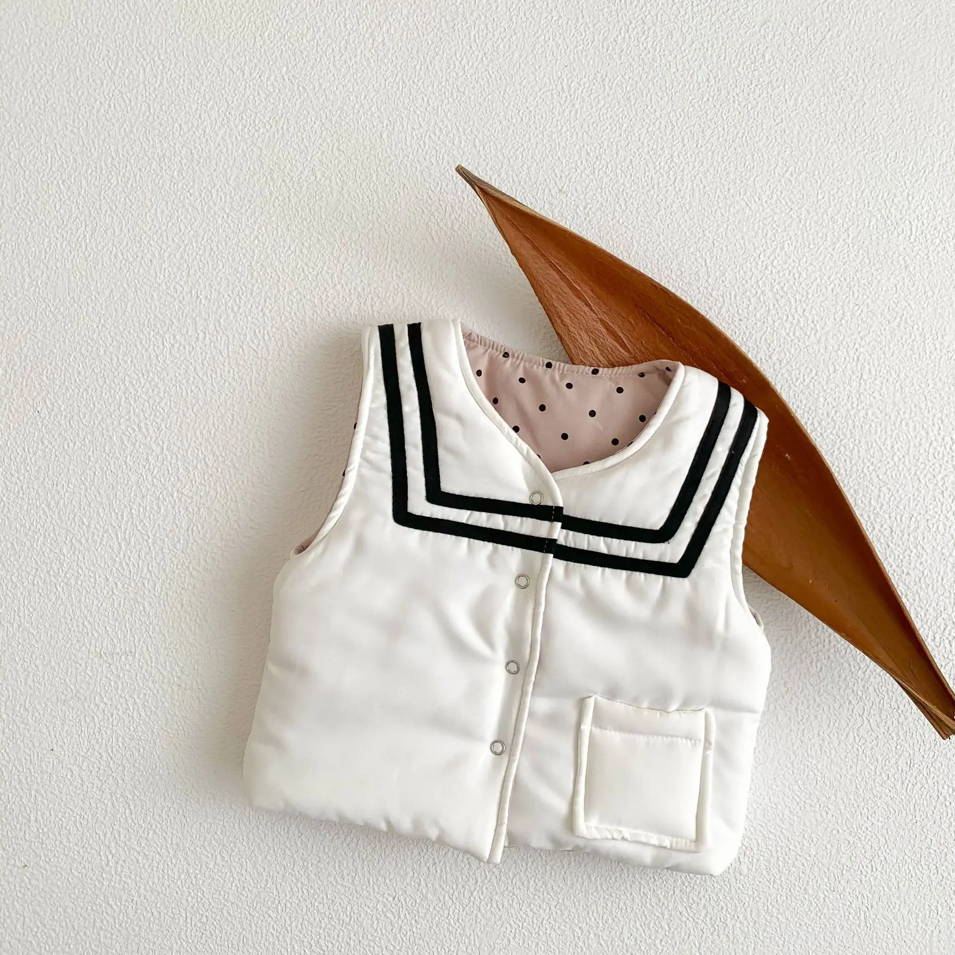 

New Children's wear Fall/Winter 2024 Infants Newborn boys and girls Bear plus fleece cotton vest warm vest jacket 3-24 months