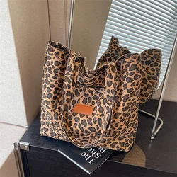 Vintage Fashion Leopard Print Canvas Bag College Style Wszechstronna torba na ramię o dużej pojemności w obcym stylu Tote Bag