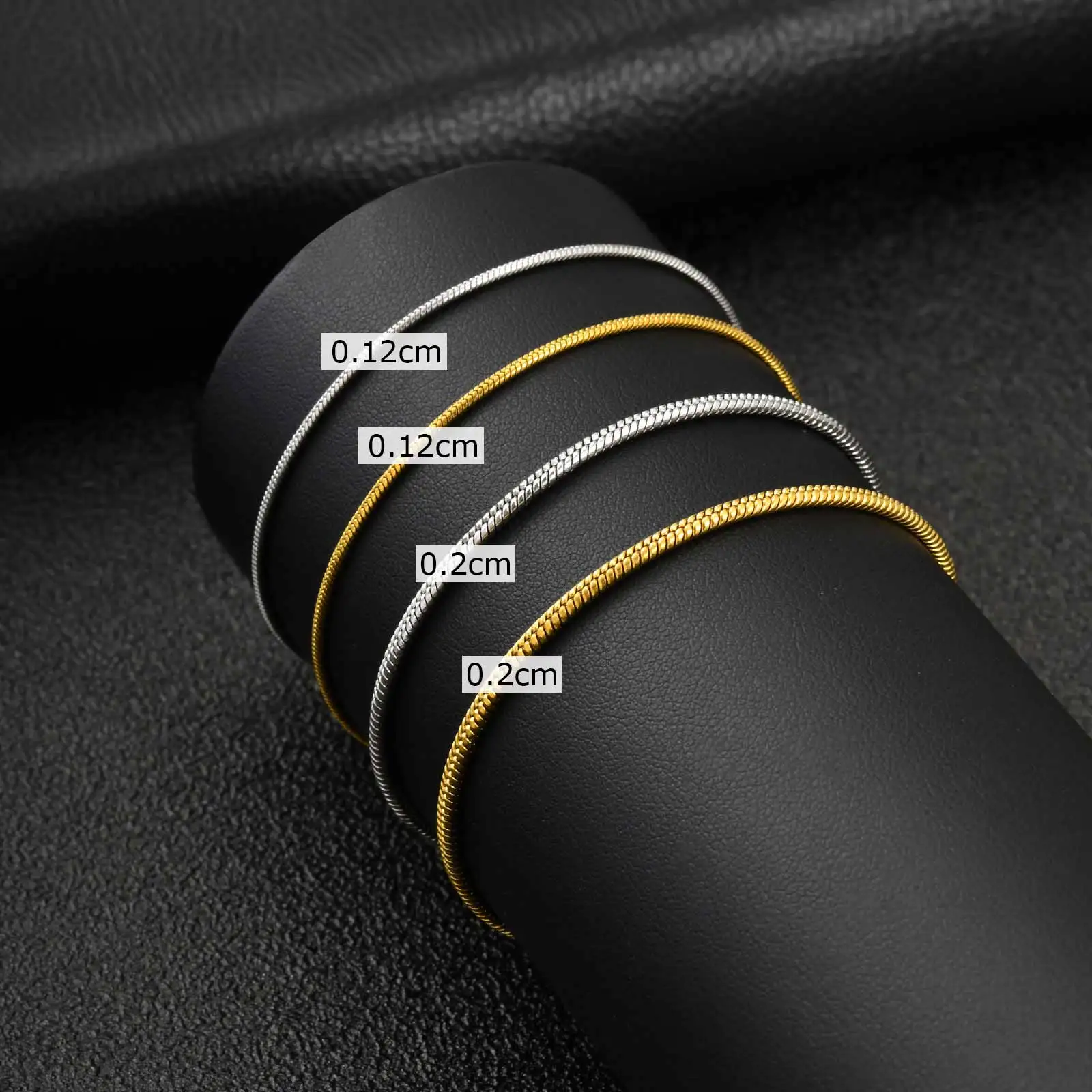 Vnox Minimalistisches 1,2/2mm Breites Dünnes Schlangenketten-Armband für Männer und Frauen, Gold- oder Silberplattierter Edelstahl Verstellbarer Schmuck Geschenk