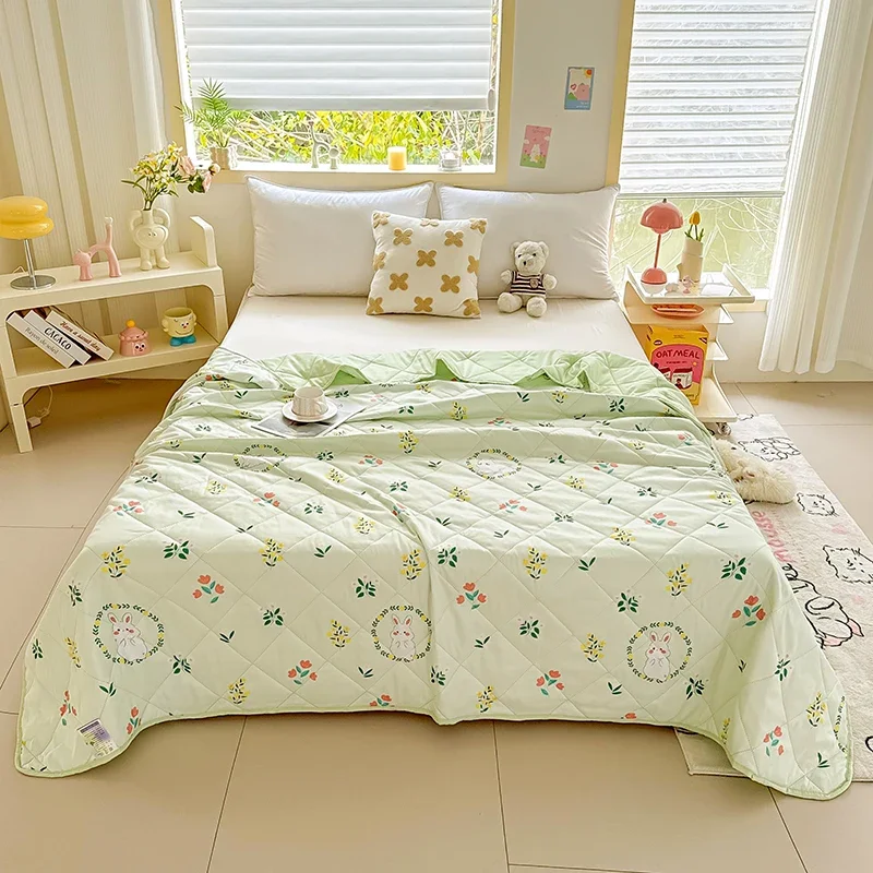 Soft Breathable Summer Duvet Lightweight Cloud-feeling Blanket Cool Refreshing Quilt Thin Skin-friendly Single Double Comforter