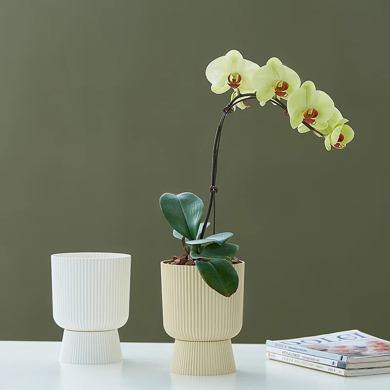 Two Piece Resin Solid Color Simple Flowerpot Gardening Outdoor Flowerpot Decoration Suitable for Indoor and Outdoor Decoration