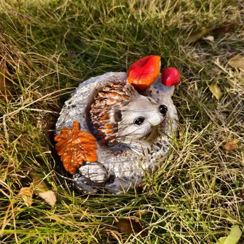 11XC Adorable Hedgehog Decors Hedgehog Statue Decorative Item Resin Texture Present for Nature Lovers and Animal Enthusiasts