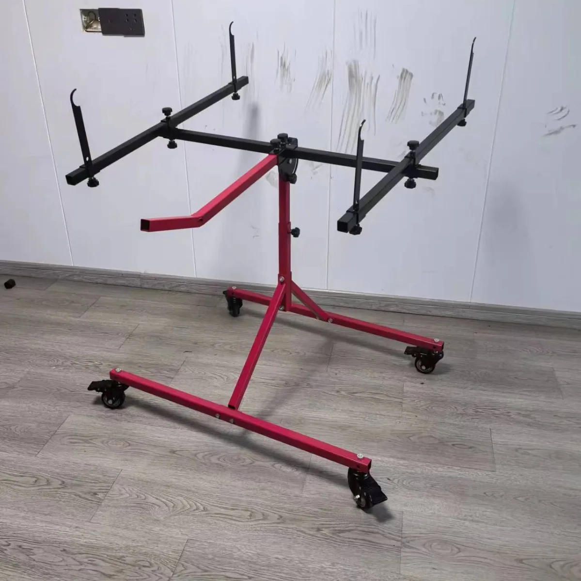 

Rotating Panel Support for Automotive Body Painting Racks Automotive Repair Parts Paint Rack