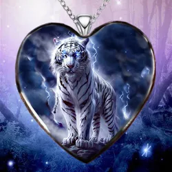 Creative White Tiger Heart Crystal Pendant Classic Animal Necklace Charm Necklaces for Women Stainless Steel Jewelry Party Gift