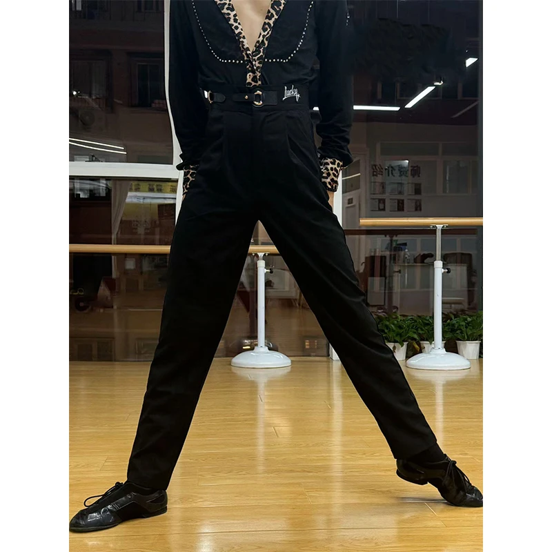 

Мужские брюки для латинских танцев, брюки для соревнований по бальным танцам ча-ча-румба, профессиональная танцевальная одежда, черная с высокой талией DNV25841