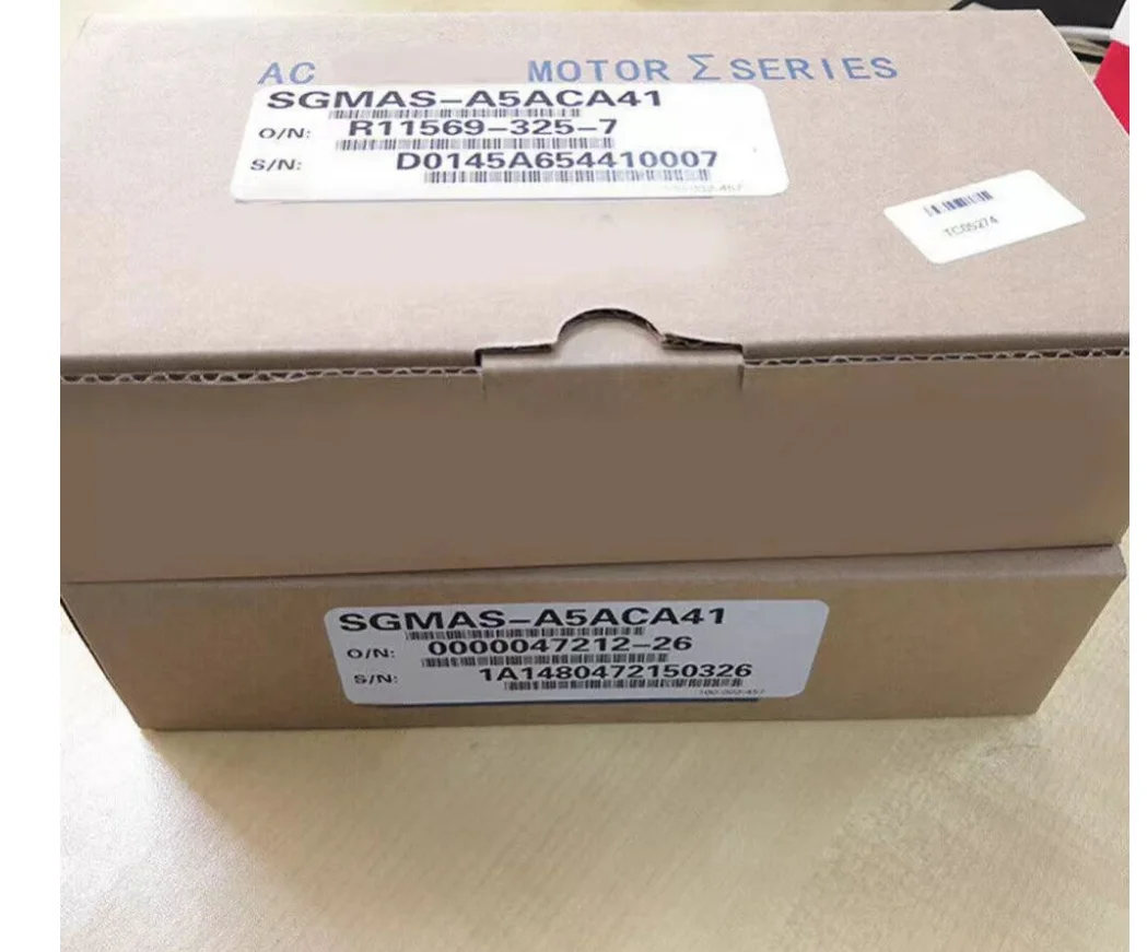 

Новый SGMAS-A5ACA41 AC Серводвигатель SGMASA5ACA41