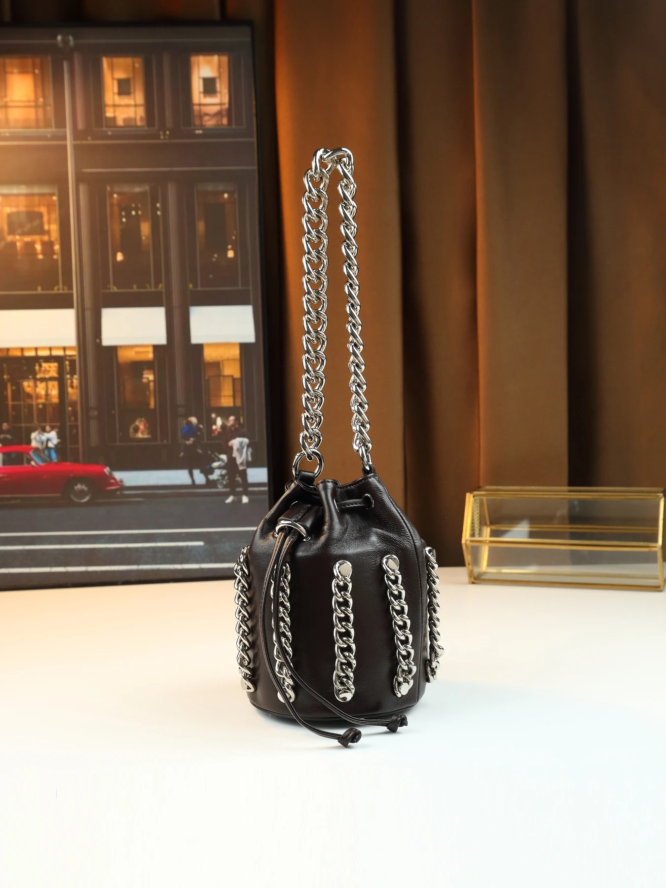 

Модная универсальная цепочка на шнурке, маленькая цилиндрическая сумка через плечо, первый слой из воловьей кожи, фурнитура для тяжелой промышленности