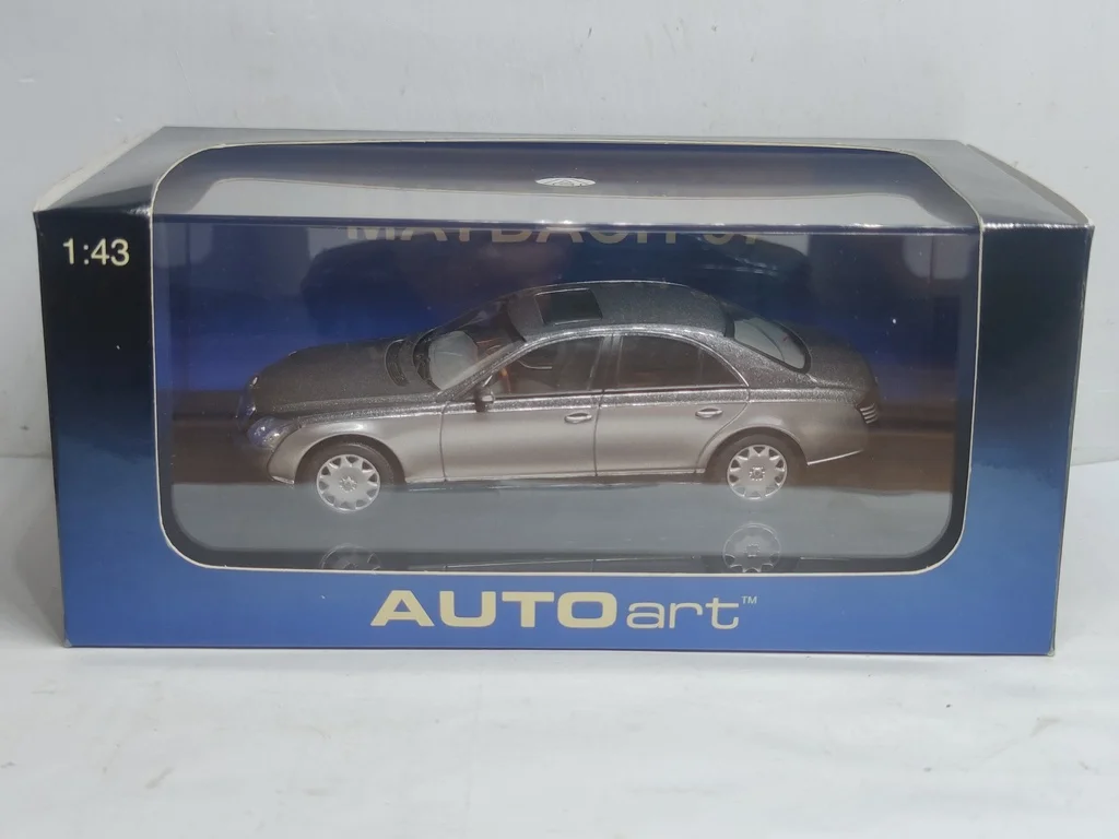 

Flaws Diecast 1:43 Scale Autoart MATBACH 57 BENZ-Benz Silver-gray 56153 Alloy Car Model Collectible Toy Gift Souvenir Display