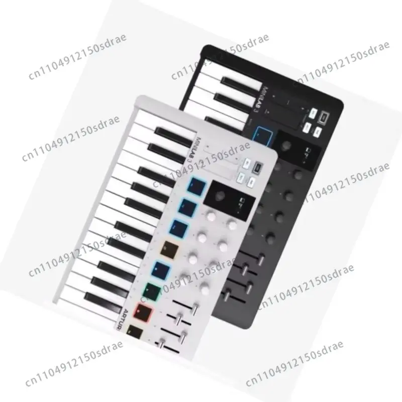 Controlador pequeño con diseño alimentado por USB para músicos en movimiento y estudios Arturia MiniLab 3