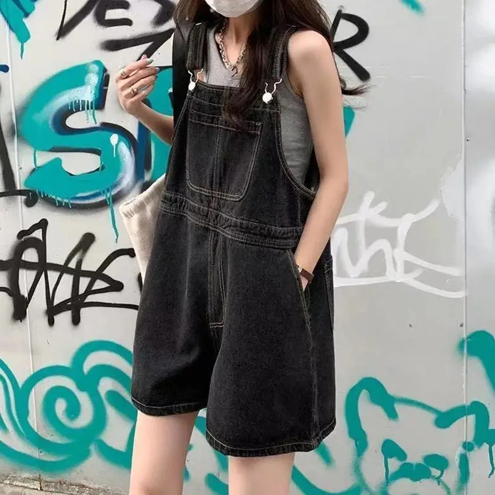 

Джинсовые шорты-комбинезон женские 2026: Новинка лета, свободный крой А-силуэта, высокая талия, без рукавов, повседневные, универсальные, шикарные, оверсайз, трендовые шорты