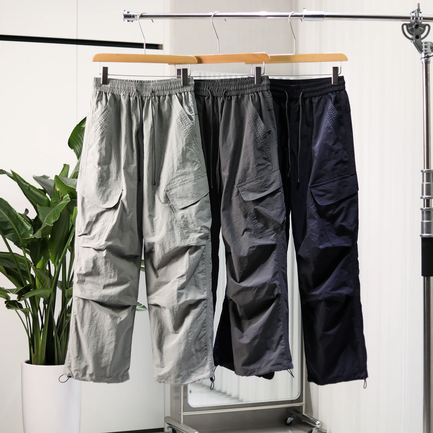 

Мужские повседневные рабочие брюки с эластичной талией, множеством карманов, дышащей технологией, устойчивой к разрывам, быстросохнущей тканью, осенние, для отдыха