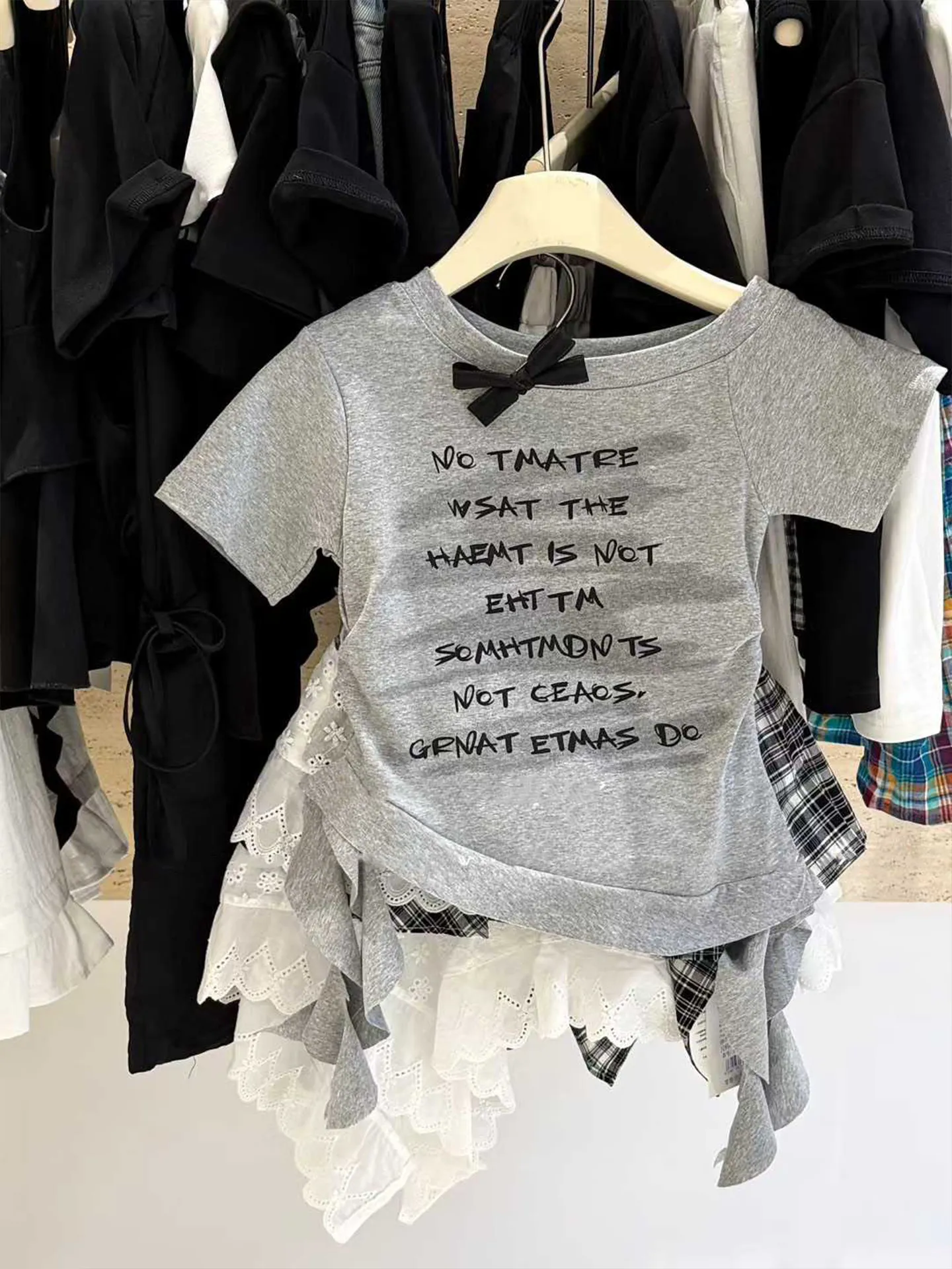 

Girls Summer Outfit Short Sleeve Letter Print T-Shirt Plaid Skirt Casual Two-Piece Set Children's Clothing Set for Girls