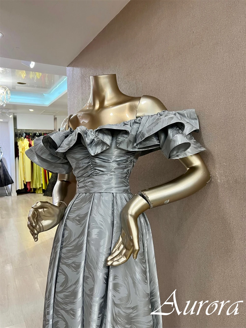 فستان كوكتيل عالي الجودة بأكمام قصيرة مكشوف الكتفين مخصص على شكل حرف A بطول الشاي فستان كوكتيل رسمي بسحاب خلفي ناعم