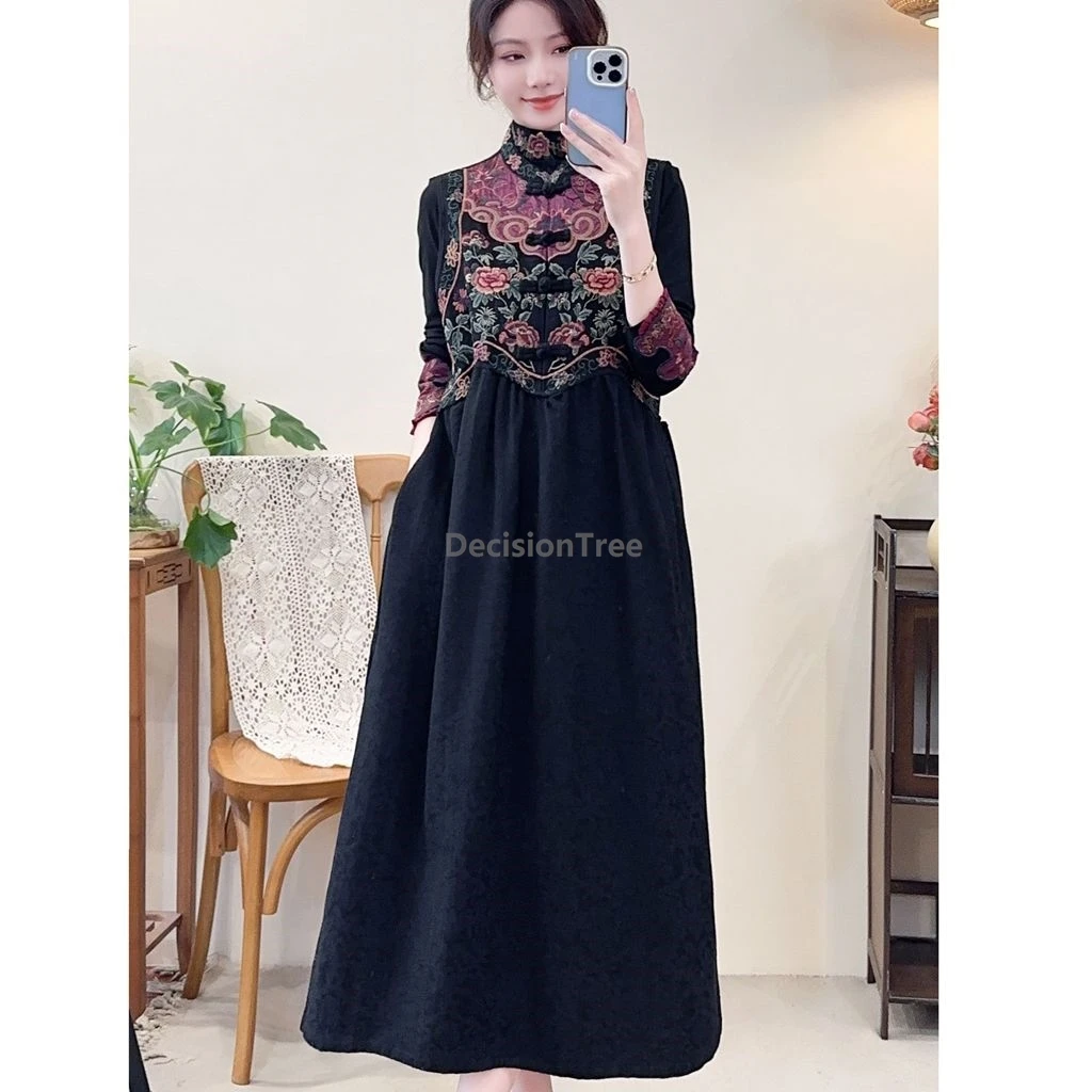 فستان سترة يومي مطرز ثقيل على الطراز العرقي لعام 2025 من القطن والكتان والجاكار رداء صيني للسفر والتصوير الفوتوغرافي فستان رائع