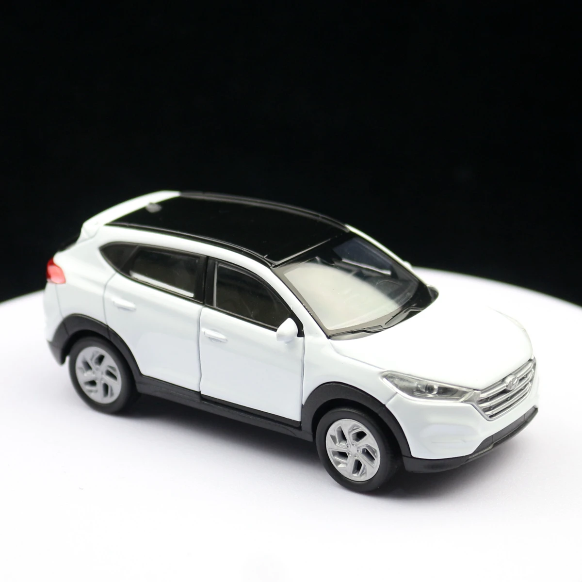 1/36 Hyundai Tucson SUV Spielzeugauto Modell Welly Diecast Legierung Fahrzeug Miniatur Zurückziehen Sammlung Geschenk Für Kinder Jungen Kind