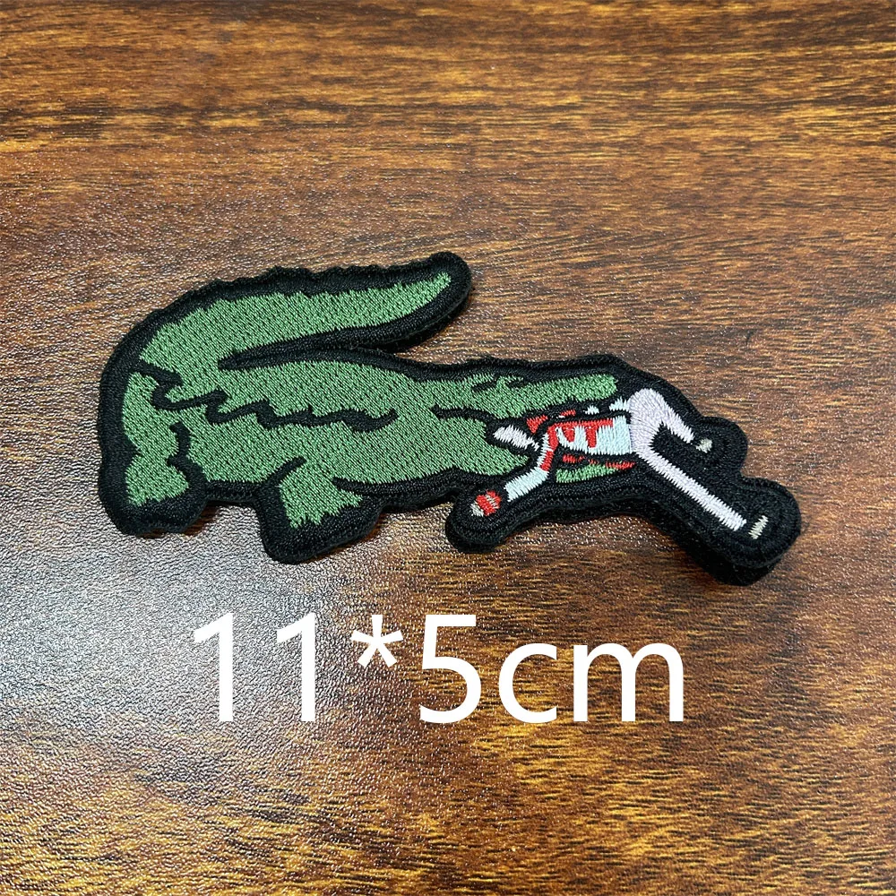 Bite crocodile morale badge cartoon embroidery patch outdoor adventure wild man armband military equipment backpack sticker