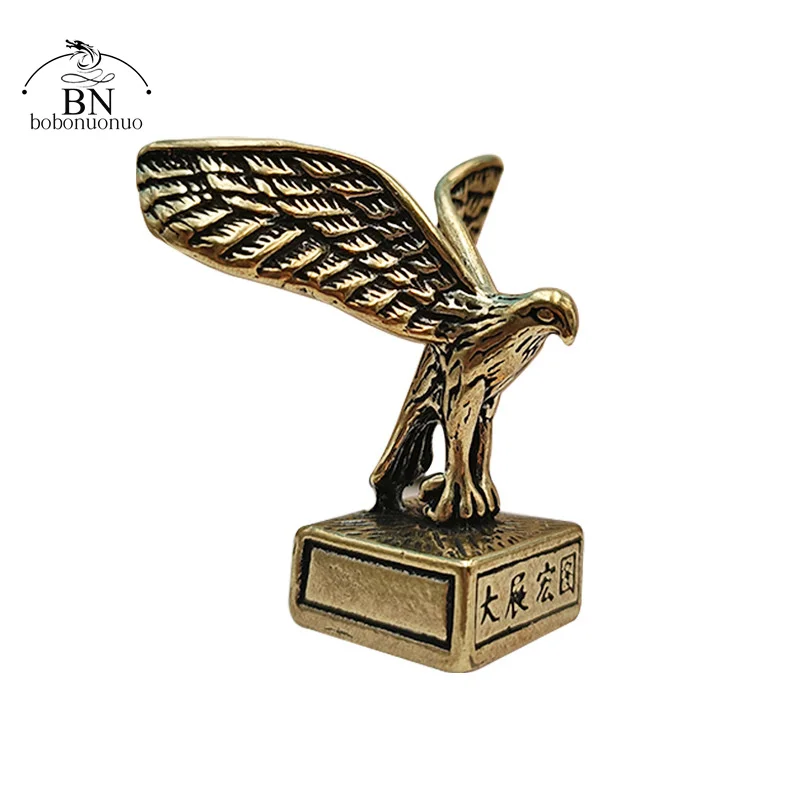 Z litego mosiądzu w stylu Vintage szczęście Eagle uszczelnienie figurki miniaturowe ozdoba na biurko domu dekoracja Feng Shui akcesoria