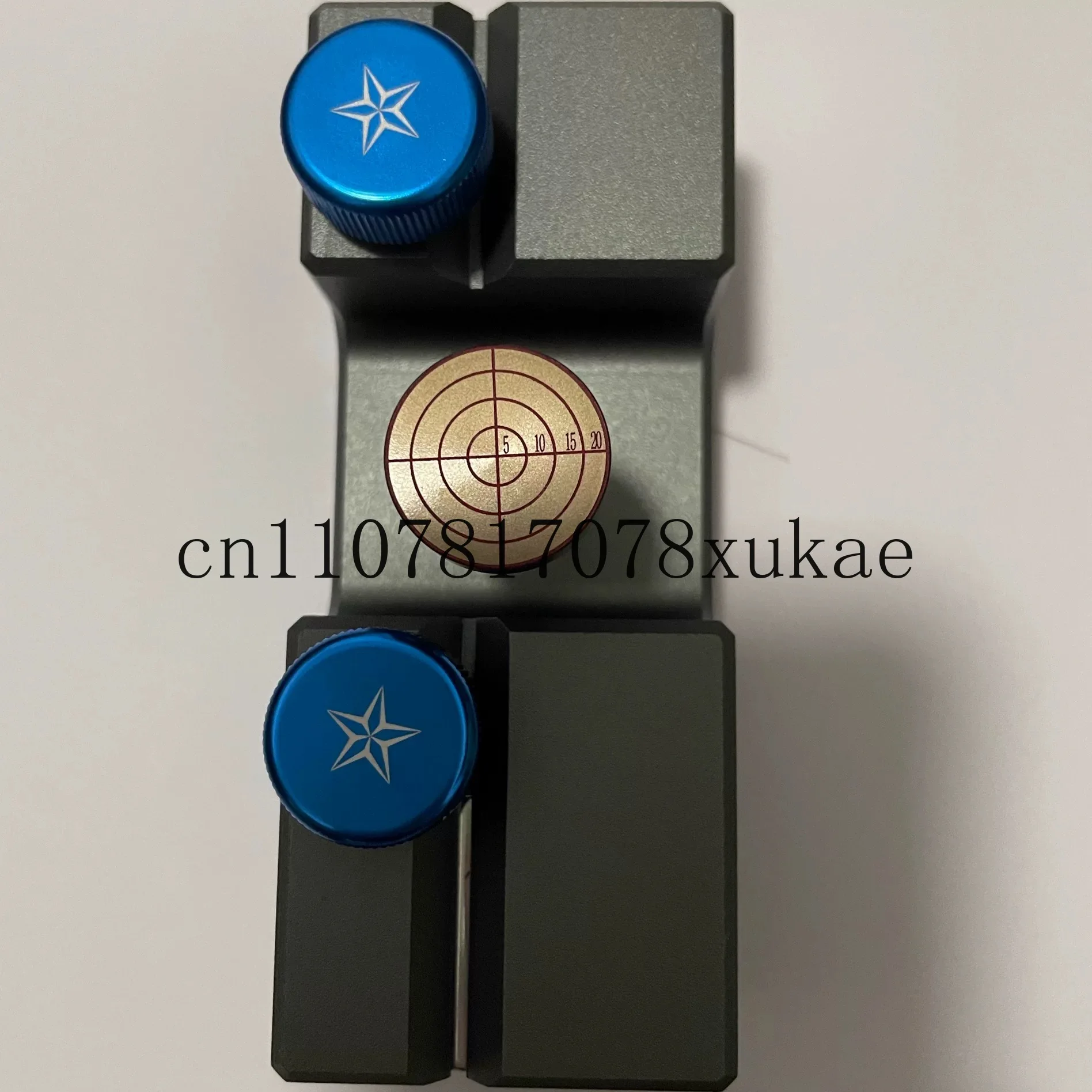 

Gem Bonding Converter 2-inch Magnetic and Side Pressure Clamp - Suitable for 6.0/5.8mm Gemstone Size Bonded Gemstone Bar Holder