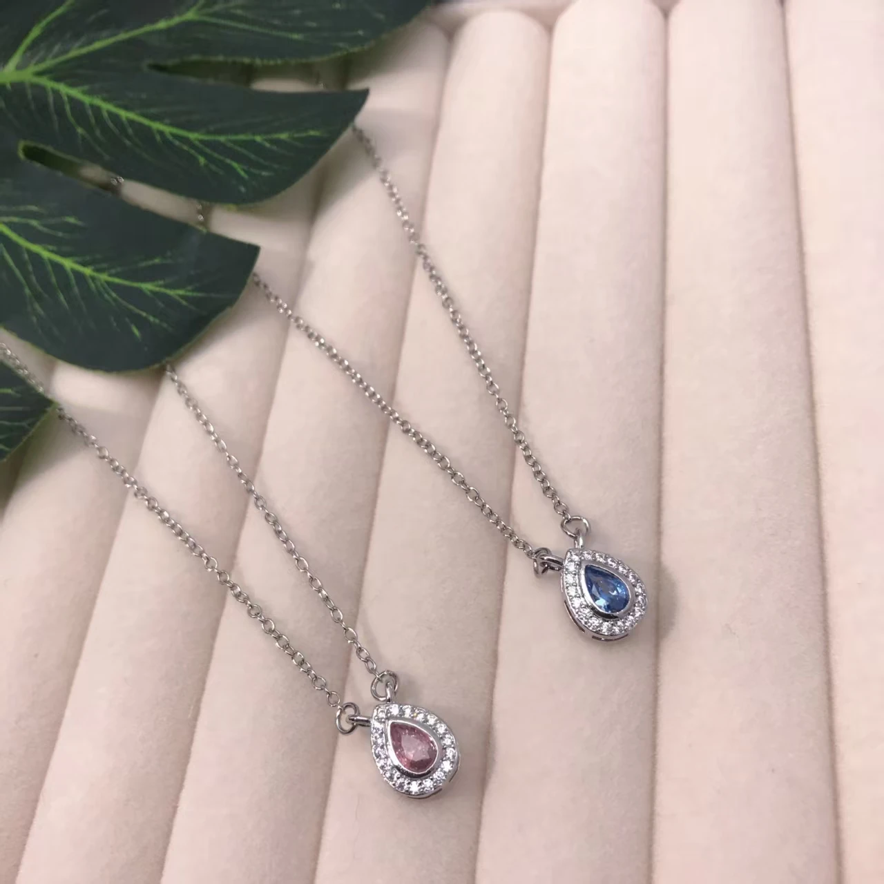 Fresh And Sparkling Summer New Product, Blue Tear Necklace, Gentle Pink Tears, Diamond-Encrusted Fashionable Gift For Bestie