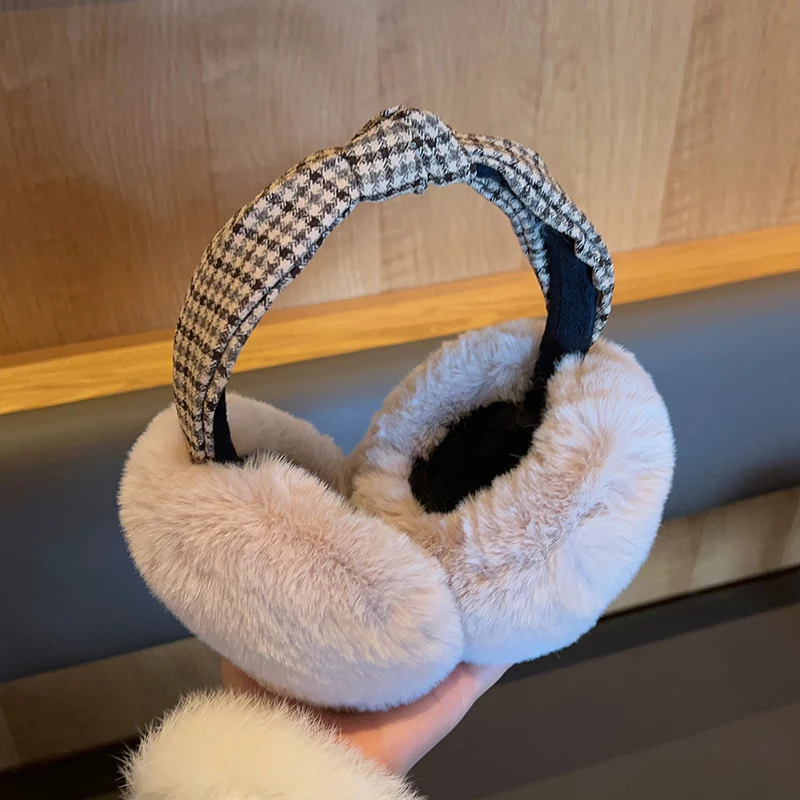 New Imitation fur  Ear Muffs Autumn Winter Warm Earmuffs comfortable women Skiing Fur  Ear Warmer female Ear Cover