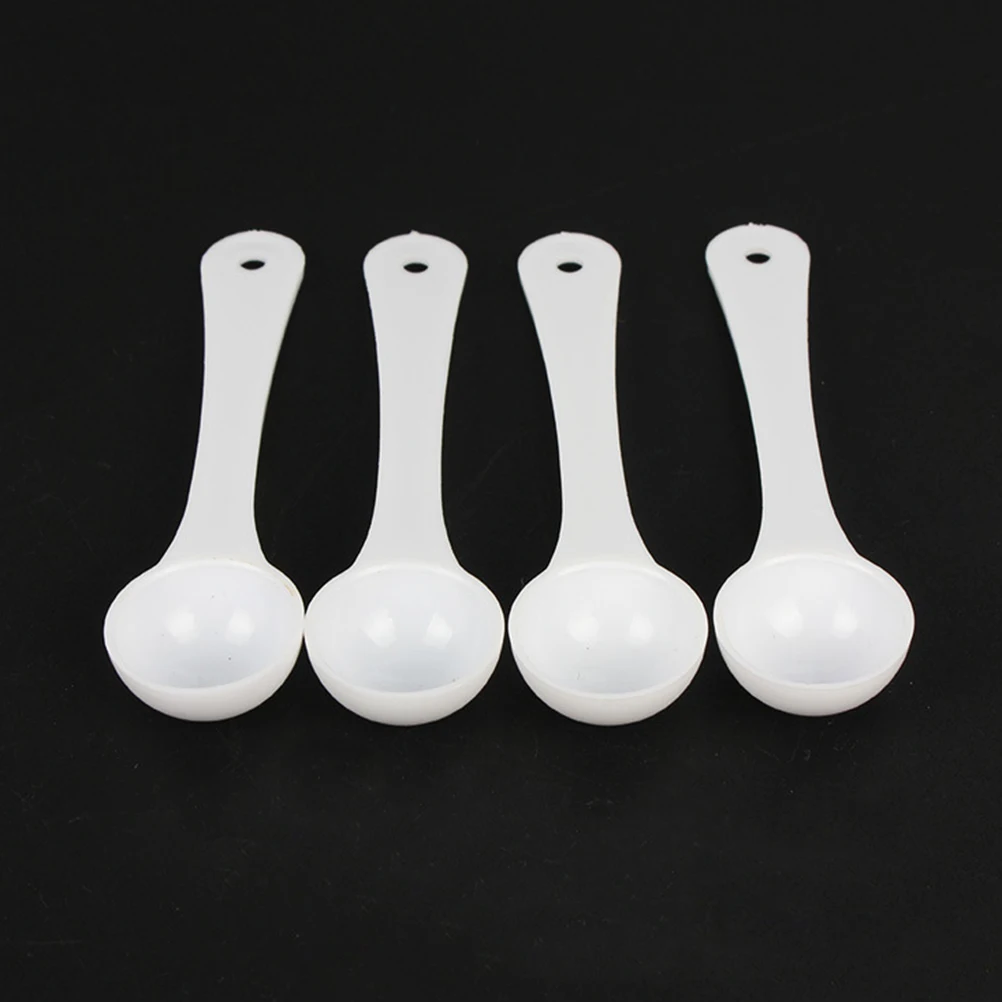 

4Pcs Fish Medicine Measuring Spoons Plastic Powder Ration Scoop for Aquarium Fish Tank Use Measuring Spoon