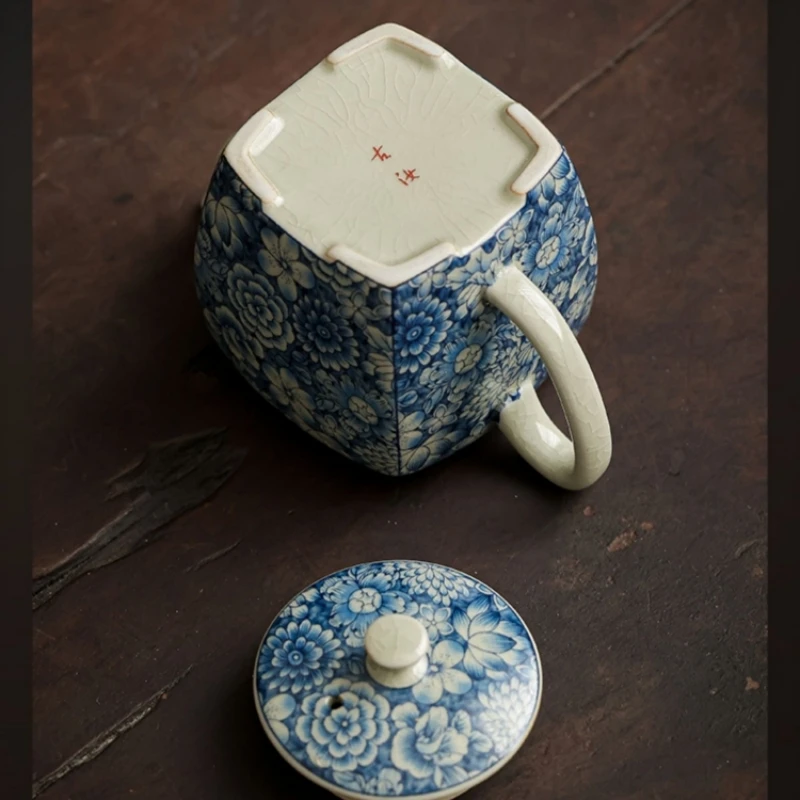 Apertura in ceramica bollitore blu e bianco teiera in ceramica cinese Set da cerimonia per il tè cravatta da tè Oolong al latte Guan Yin Jasmine