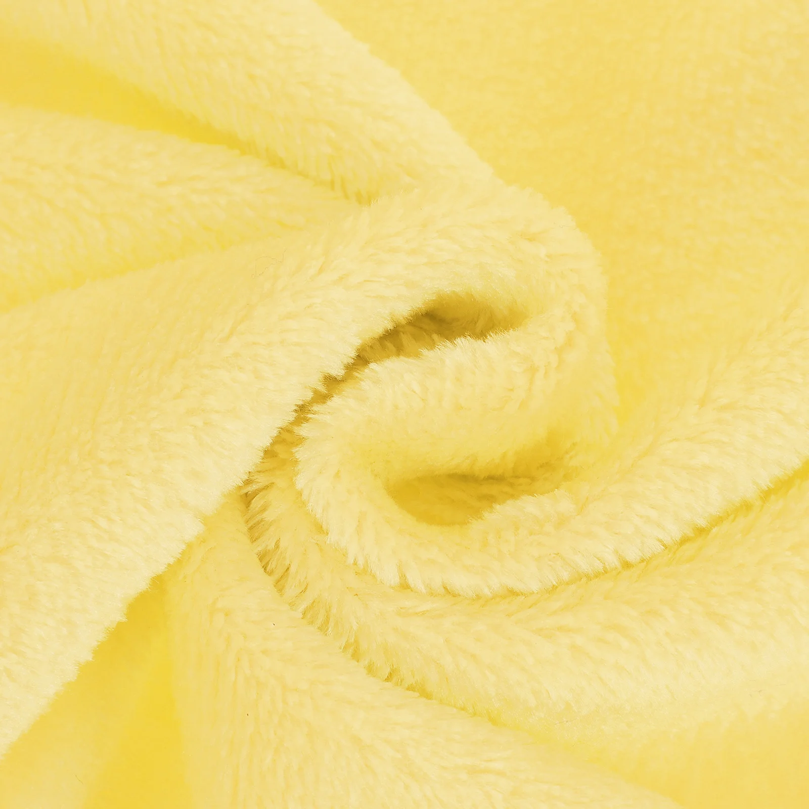 

Yellow Fleece Pet Blanket Premium Material Super Soft Warm Light Weight Ideal Gift for Pet Lovers Flannel Bedding Cozy Towel