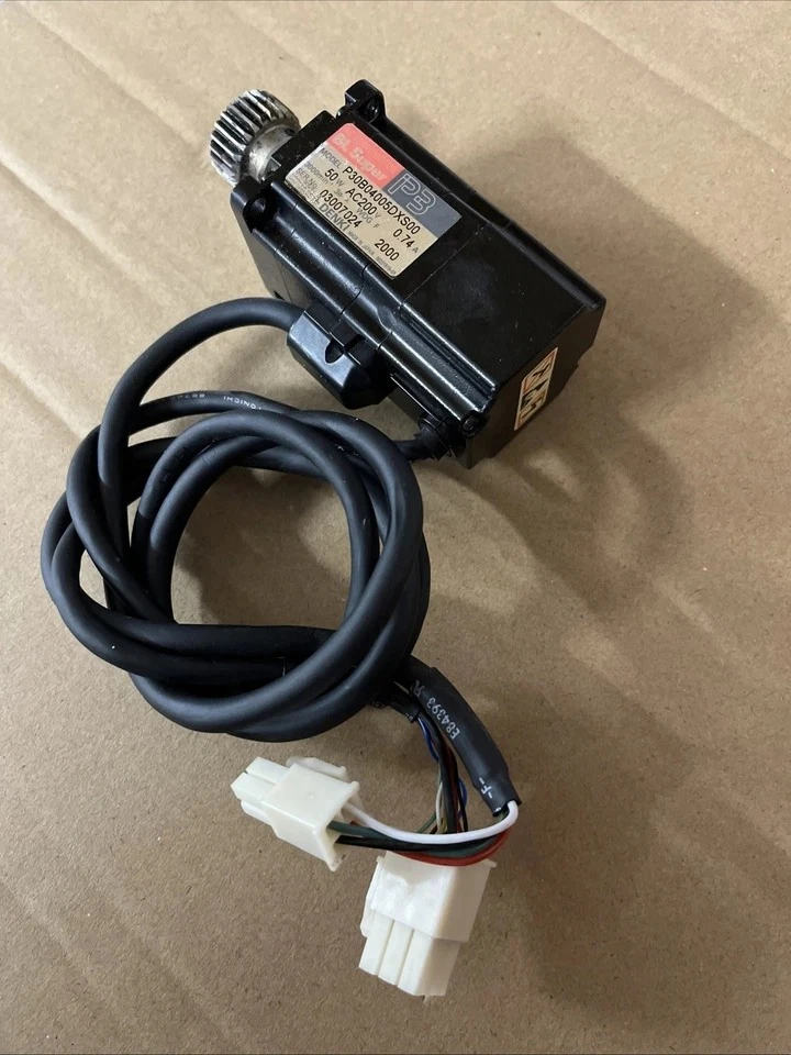 P30B04005DXS00 For Sanyo Denki P30B04005DXS00 AC Servo Motor Used