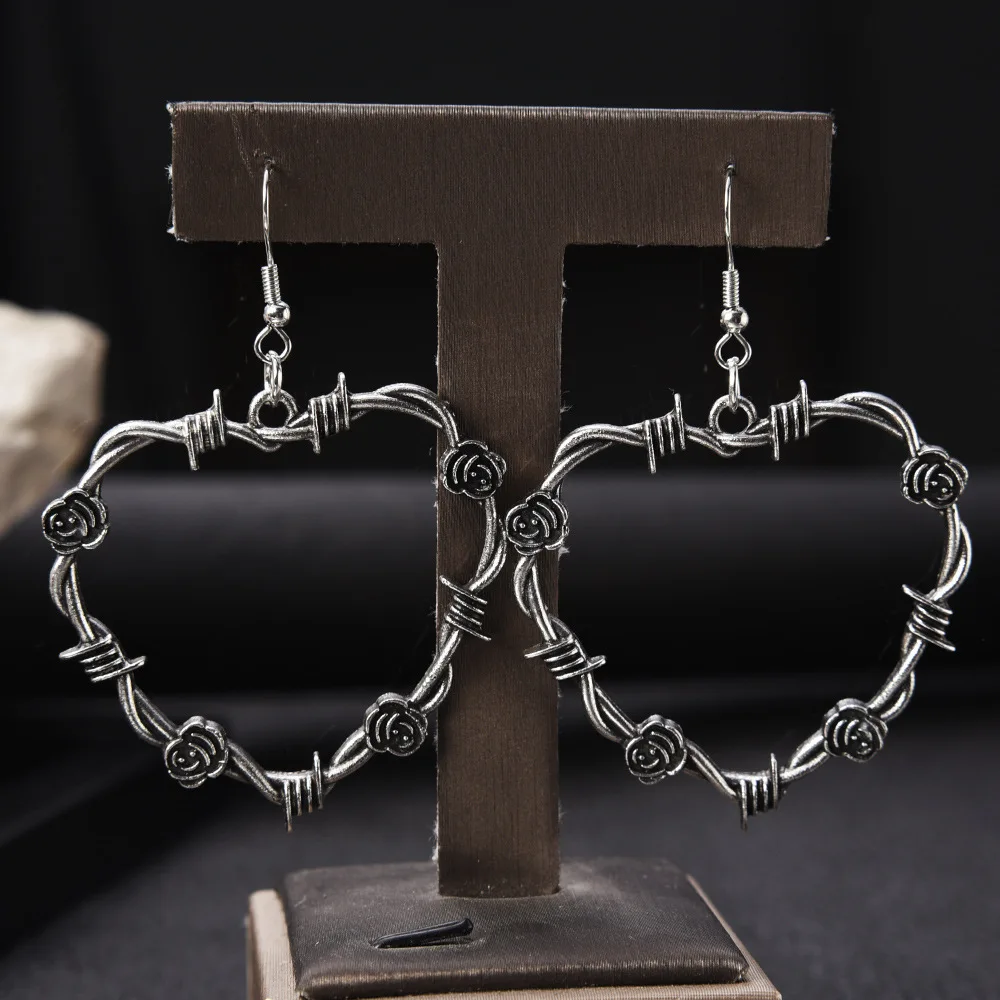 Punk Barbed Wire Heart Earrings Gothic Barbed Metal Rose Heart Earrings Jewelry Black Heart Drop Earrings Party Accessories image 4