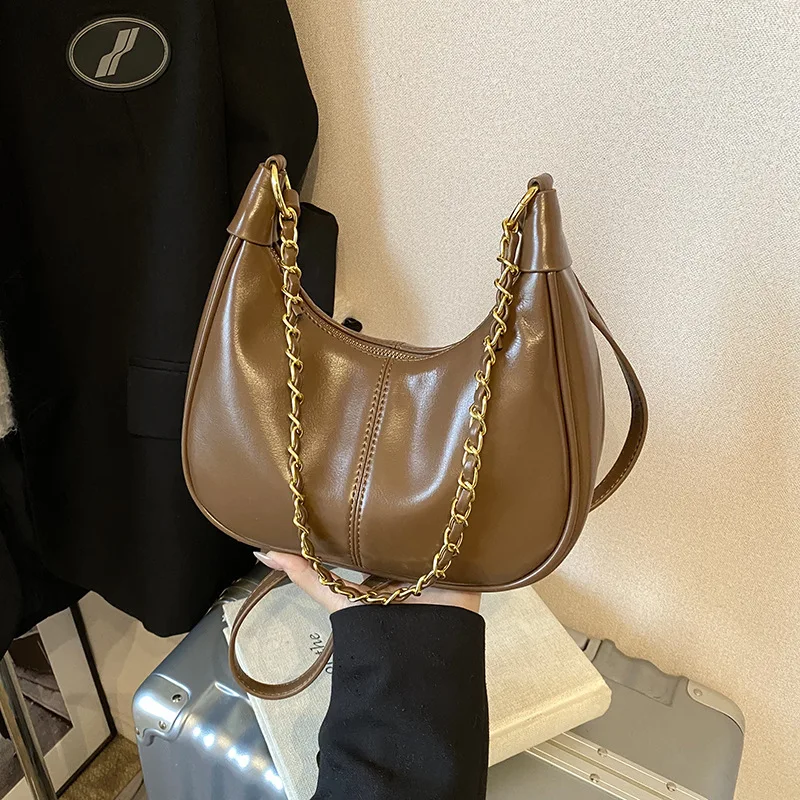 

Vintage-Inspired Shoulder Bag 2025 – Artisan Chain Strap Tote for Effortless Commuting