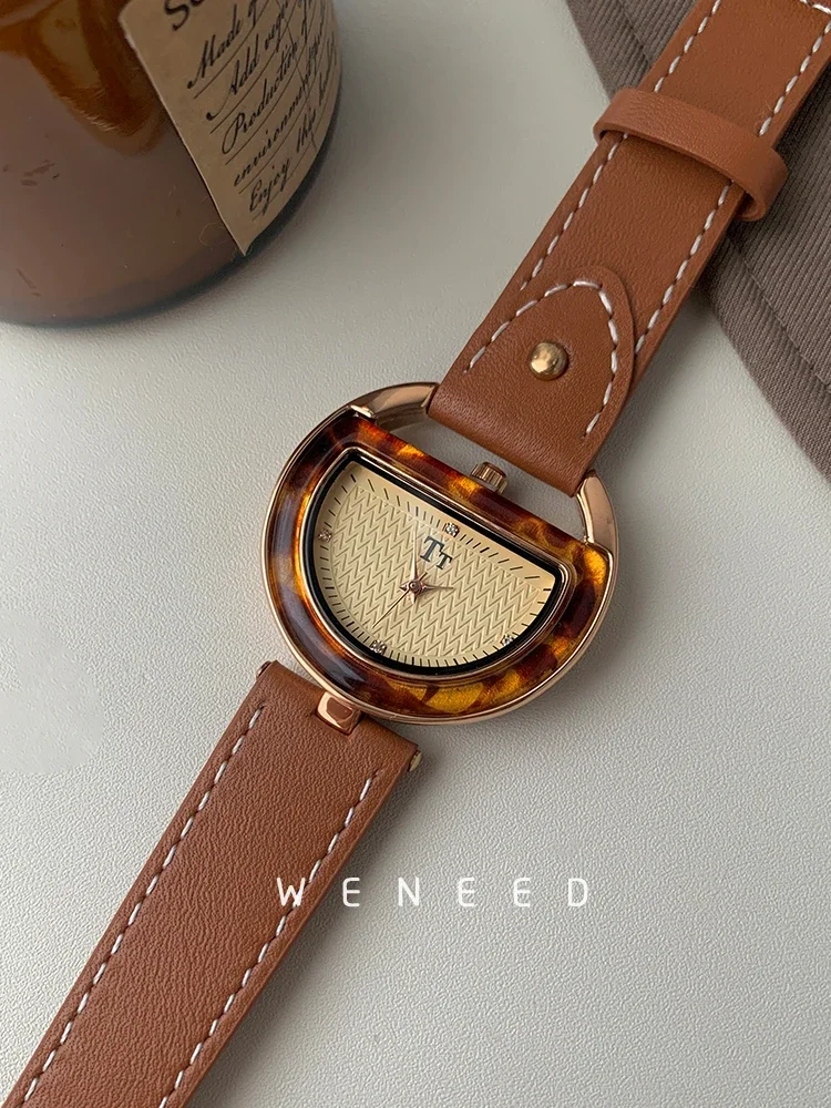 Vintage Watches Women\'s Leather Light Luxury Senior Sense of Design Ladies Quartz Watch Temperament Women\'s Watches Relojes