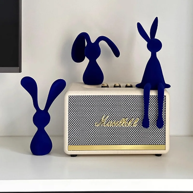 

Modern simple Klein Blue Cartoon Sitting Pose Rabbit Decoration, Living Room Wine Cabinet Ornament, TV Cabinet Desk Statue,