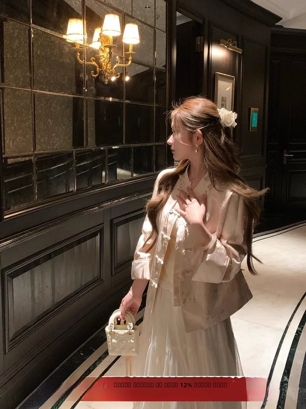 

Новый китайский розовый джат с цветочной вышивкой, женский осенний новый уникальный красивый национальный верхняя одежда, свободная длинная одежда...