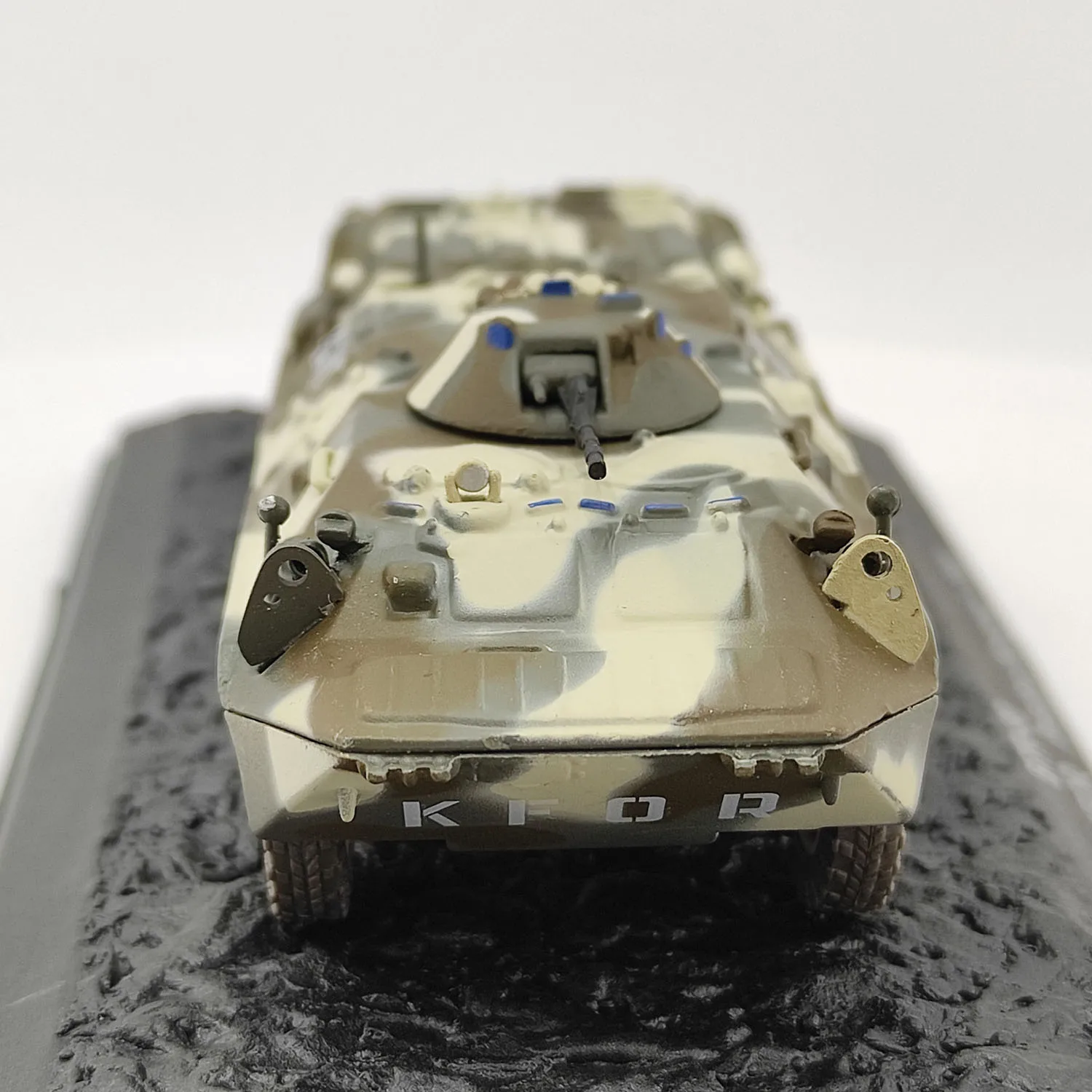 دييكاست IXO 1:72 مقياس BTR80 الناقل المدرع الناتو رسمت ثمانية عجلات سبيكة خزان نموذج تحصيل لعبة هدية تذكارية العرض