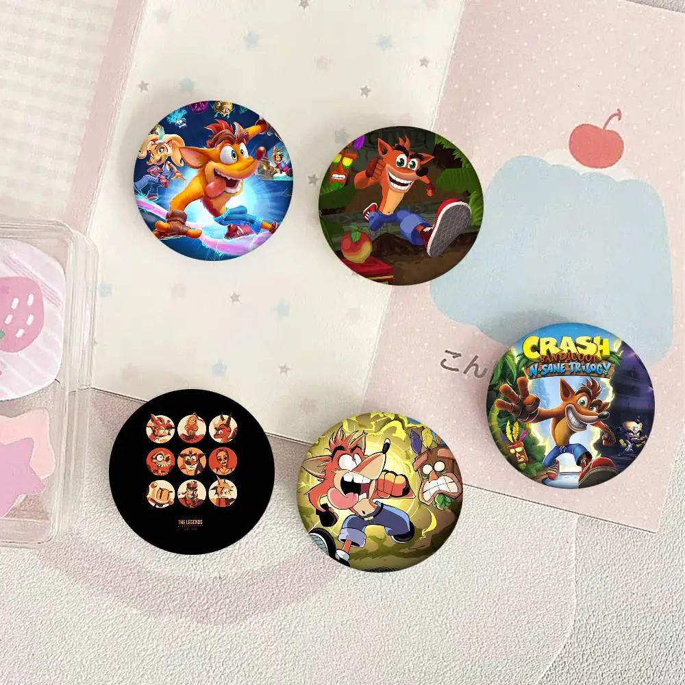 Video Game C-Crash B-Bandicoot Round Badges Can Be Used To Decorate Clothes And Backpack Pins
