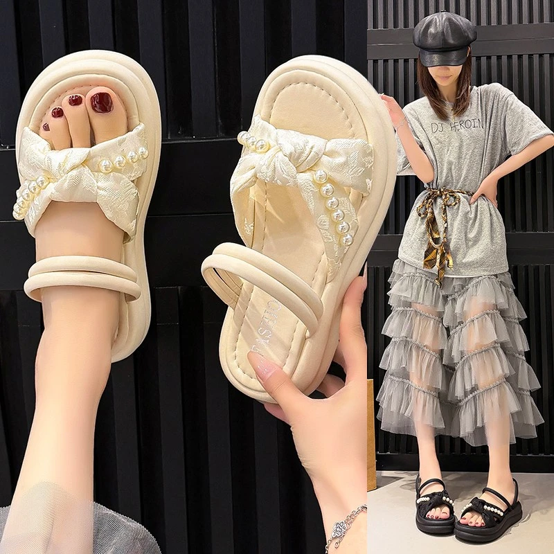 

Модные женские домашние тапочки с жемчужным декором, однотонные, летние, удобные и мягкие, повседневные сандалии.