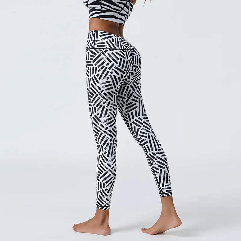 Nuovi pantaloni da yoga stampati digitali leggings da donna in pelle nuda a vita alta leggings sportivi fitness transfrontalieri