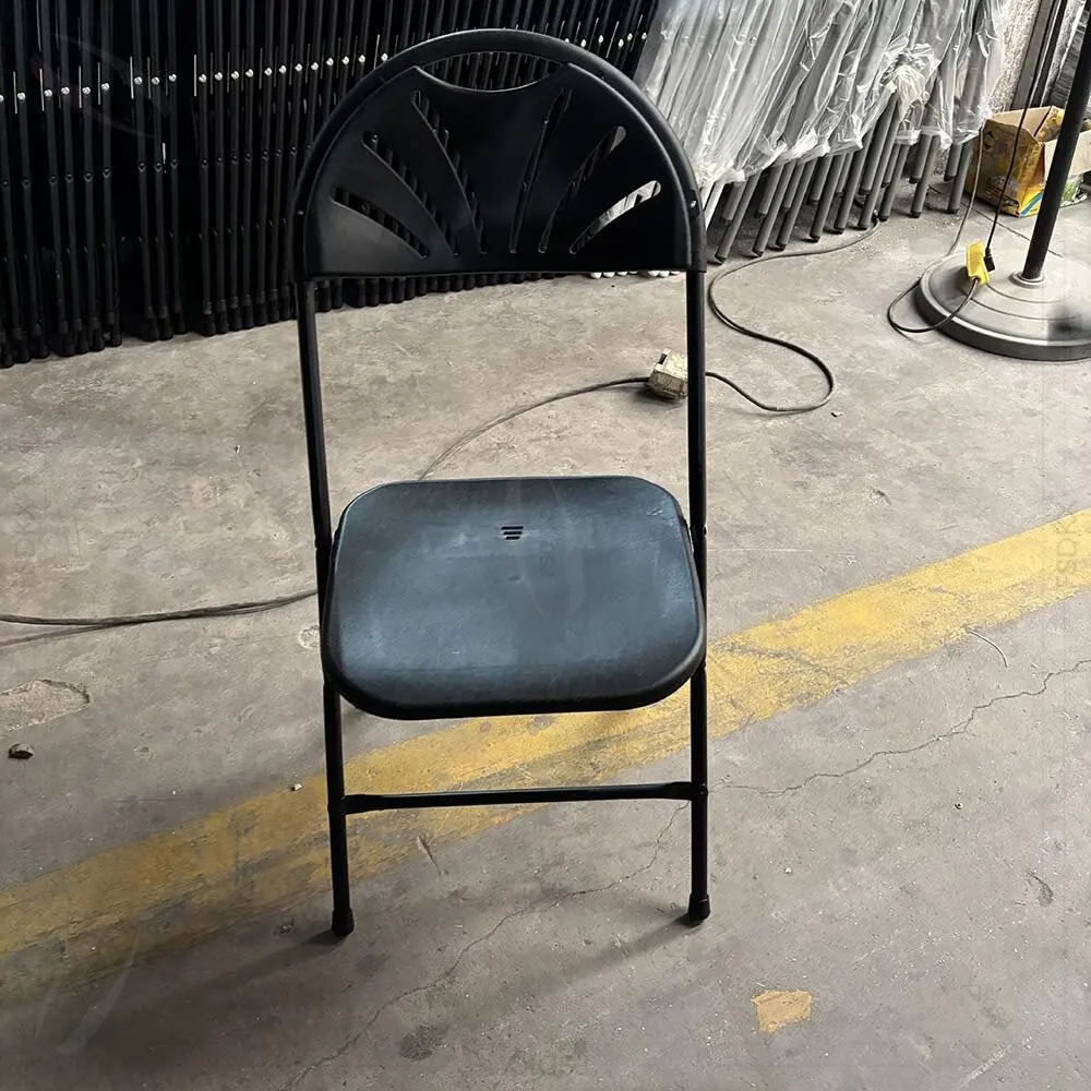 Wholesale American Black Folding Chairs 800-Pound Weight Capacity Stackable Metal Plastic for Outdoor Parties Indoor Dining