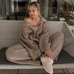 Vsstiar Maglioni lavorati a maglia invernali caldi Set da due pezzi Colletto rovesciato Pullover con zip Top Pantaloni dritti Abito da donna casual Streetwear