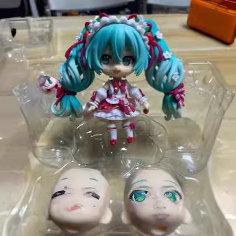 Q-Version Clay Miku 15th Anniversary Edition 11cm Strawberry Cake Pvc Material High-Quality Clay Figurine Cute Anime Peripheral