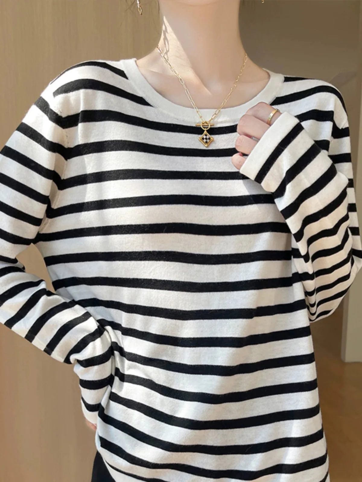 

Slimming Effectiven Long Sve Knitted T-irt Women Striped Lazy Loose Sle Faionable Sweater under irt round Ne