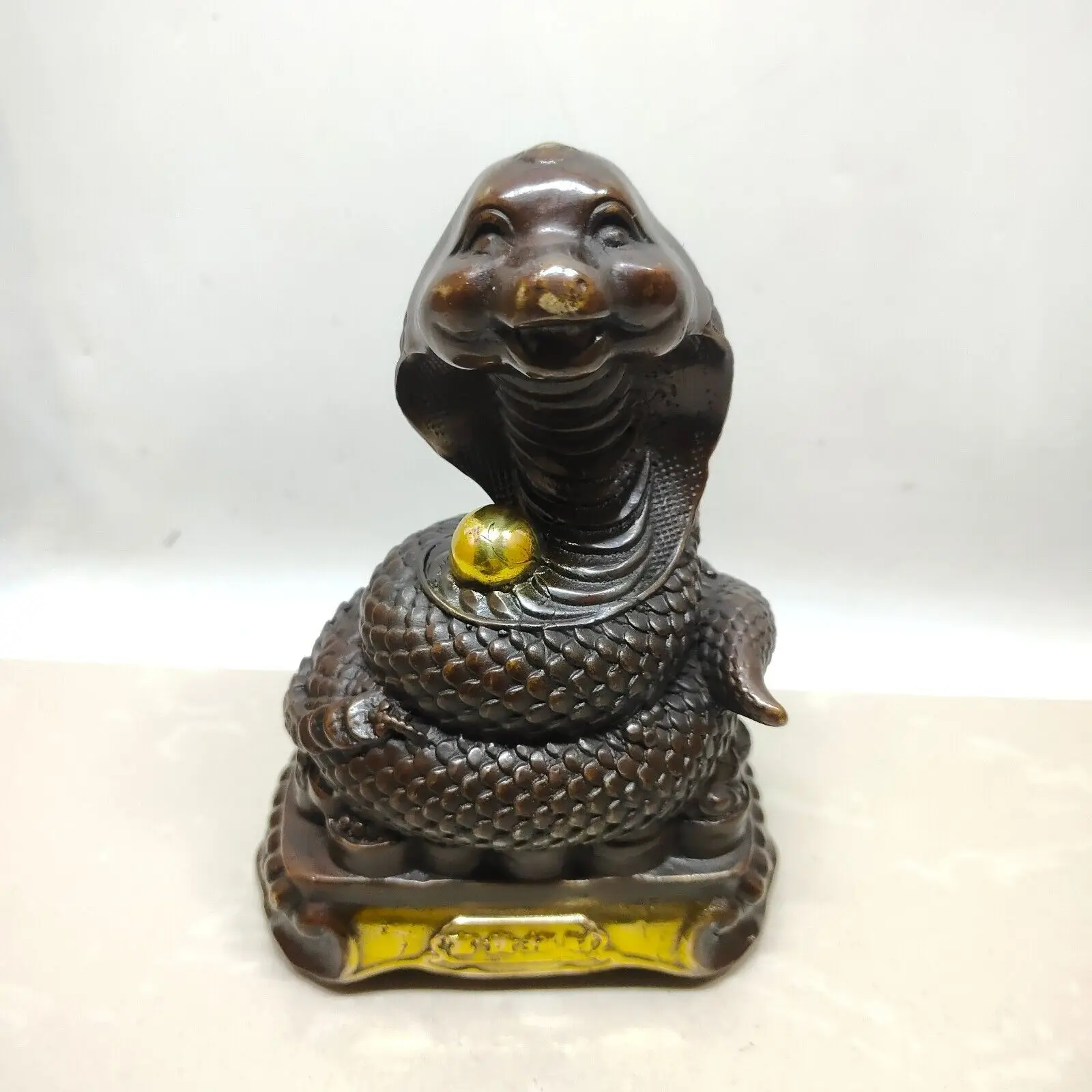 Attract a wealth and precious snake ornament