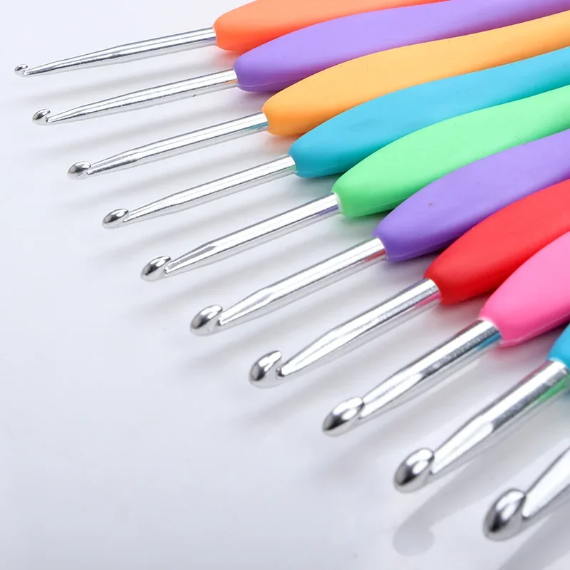 

8pcs/set Crochet Hook 2.5-6.0mm Aluminum Crochet Needles With Colorful Soft Rubber Grip Cushioned Handles Knitting Needle 2025