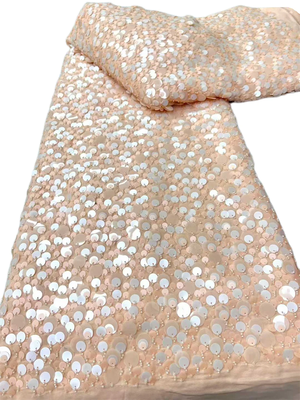 

High-end Charm New Fashion 3D Big Sequins Bead Design Fabric Handmade Embroidery Net Lace Sequins For Women Wedding Party Dress