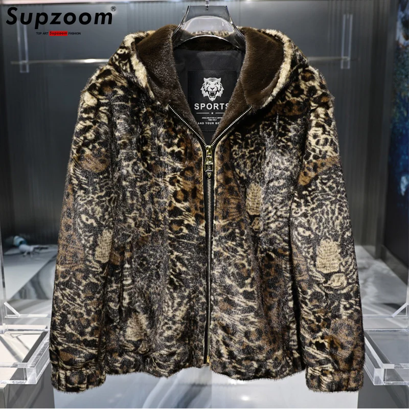 

Supzoom 2025 New Arrival Top Fashion Leopard Winter Warm Flowing Gold Mink Splicing Sheepskin Men's Hooded Jacket
