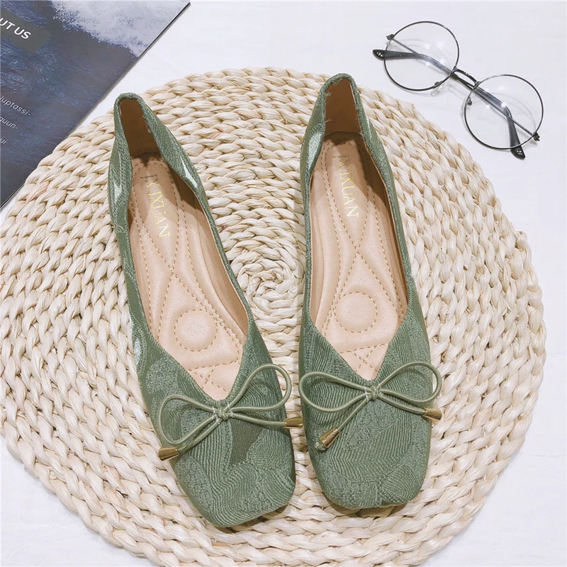 

Весна и осень 2024, новые модные и универсальные большие женские туфли с квадратной головкой и бантом, на плоской подошве, размер 46