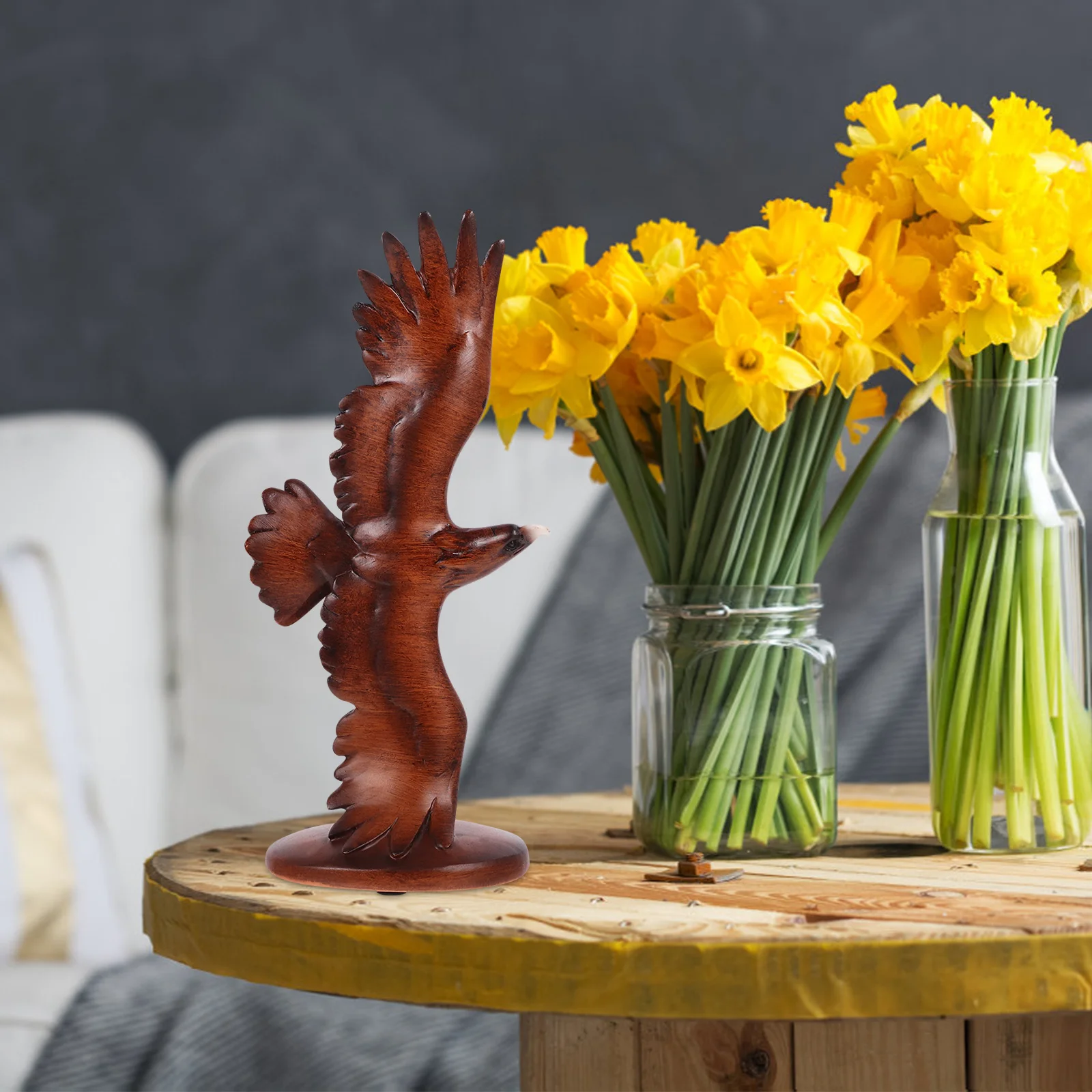 

Resin Eagle Statue Decorative Desktop Ornament Rustic Colors Office Table Sculpture Bird Decoration Eagle Statue