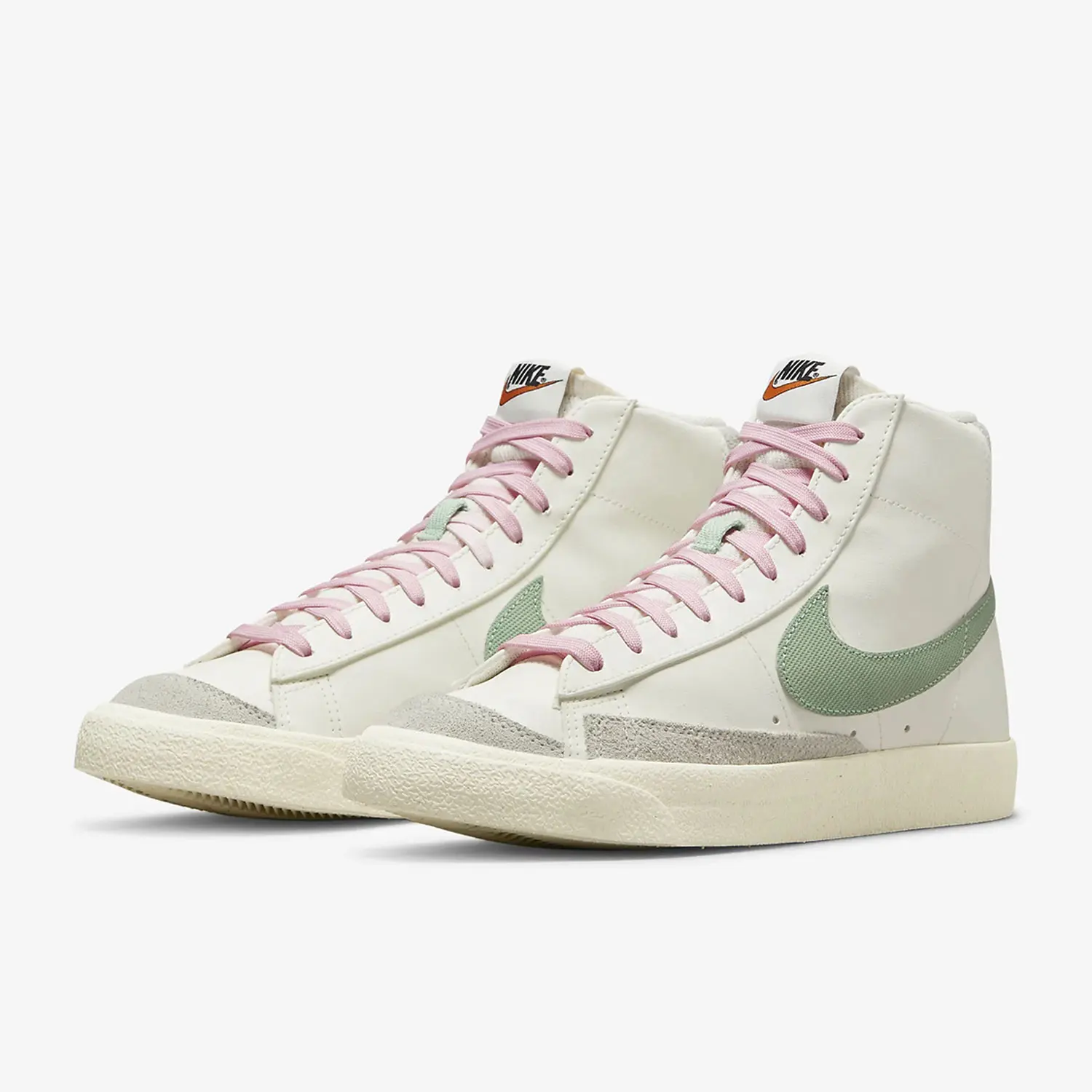 

Nike Genuine Blazer Mid'77 Trail Blazer Men's Skateboarding Shoe DO9787-100